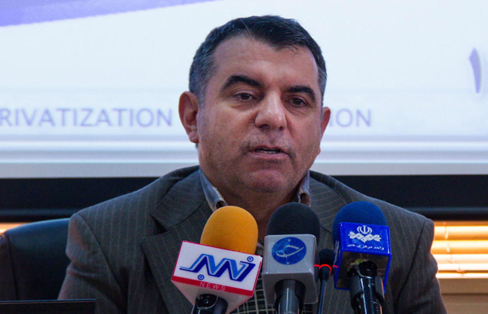 پوری حسینی