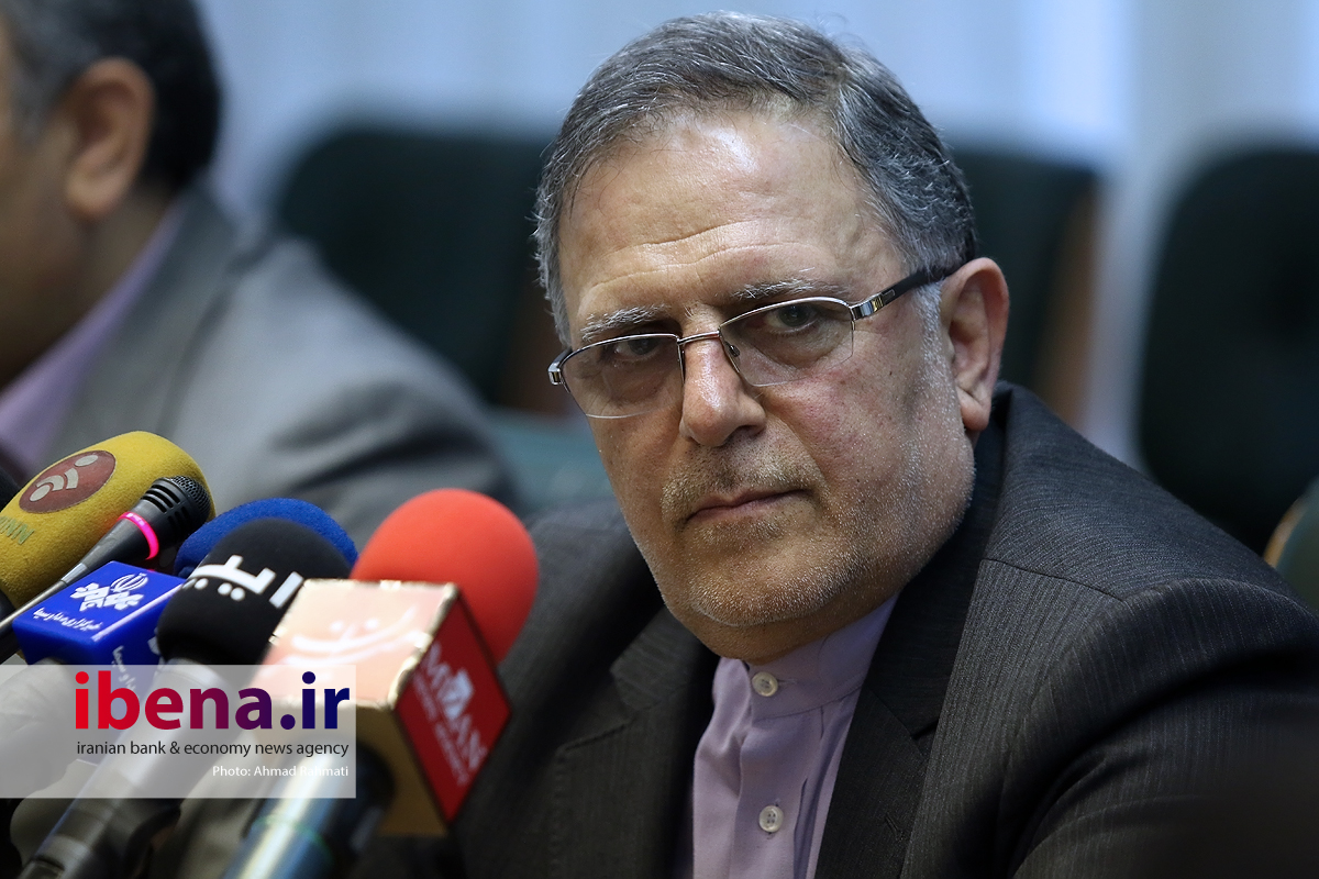 نشست رییسکل بانک مرکزی با اصحاب رسانه