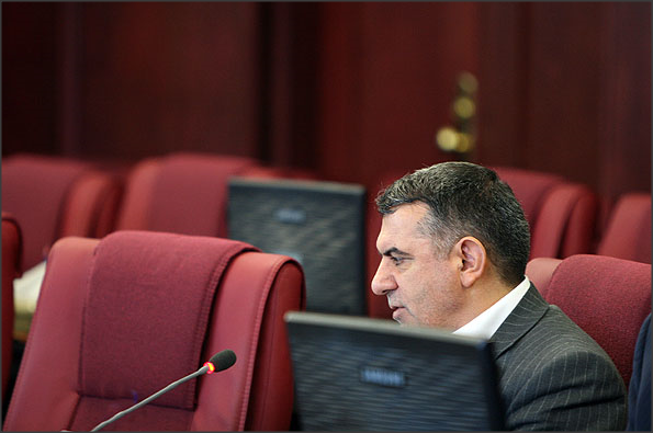 پوری حسینی