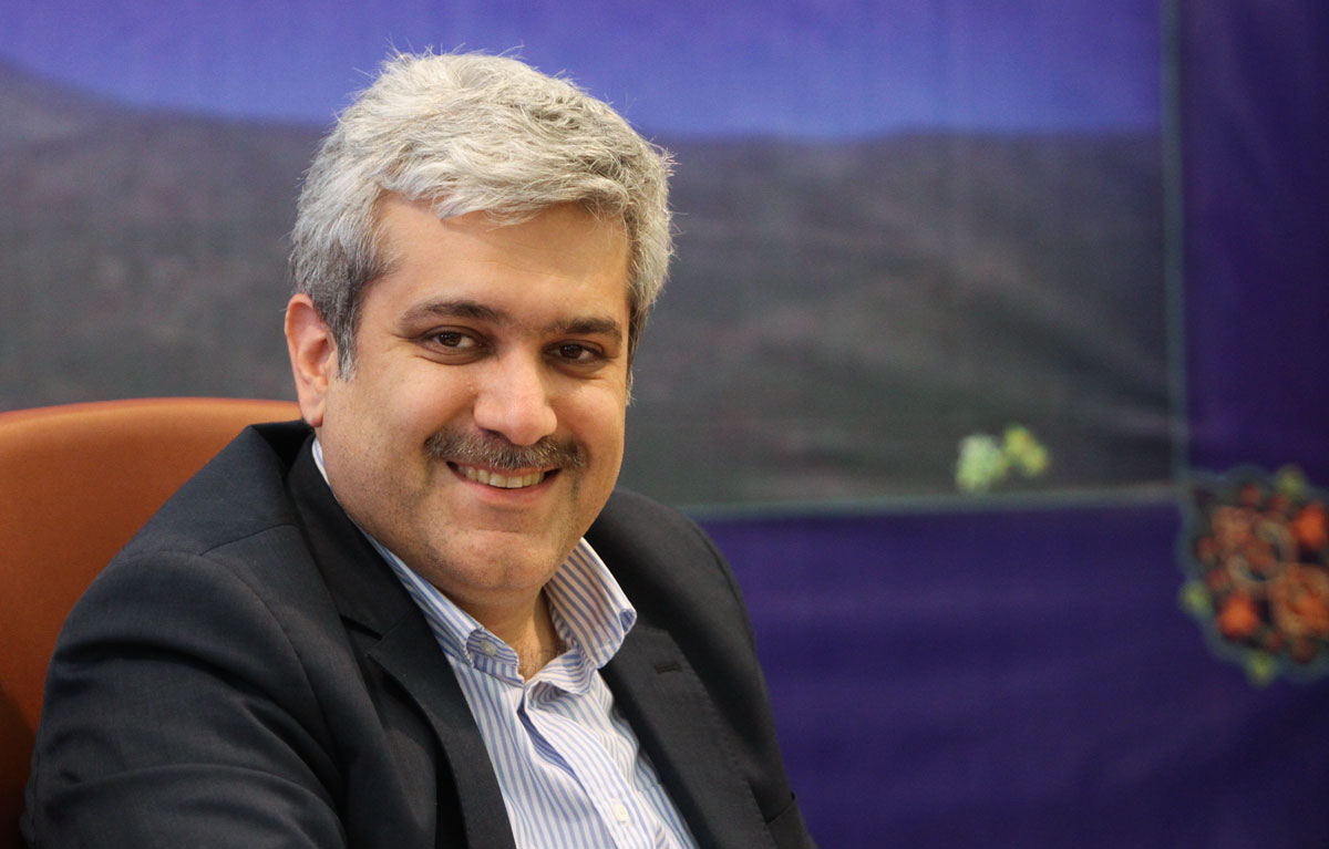 سورنا ستاری