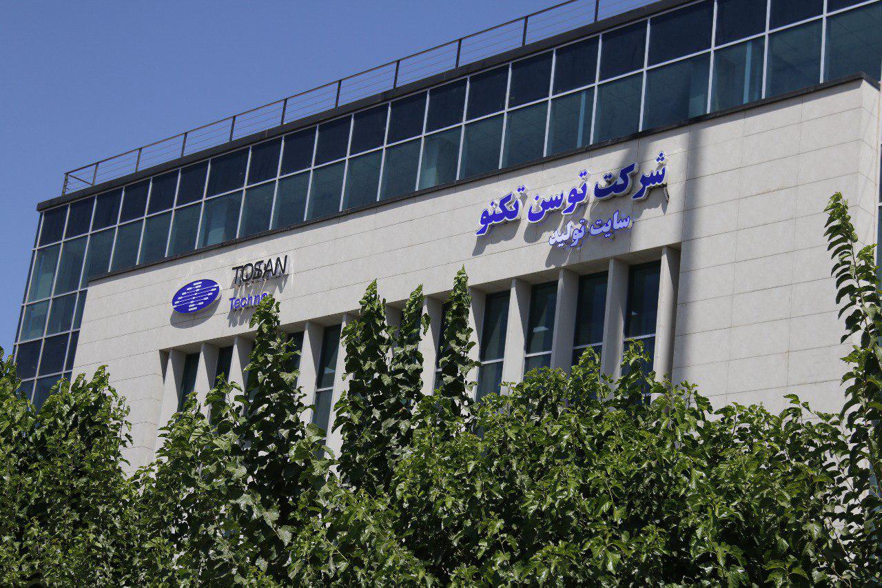 توسن تکنو