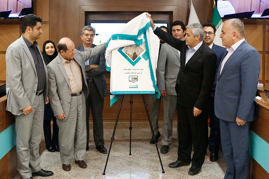 افتتاح سیستم یکپارچه سازی « ال سی دی » های شعب بانک دی