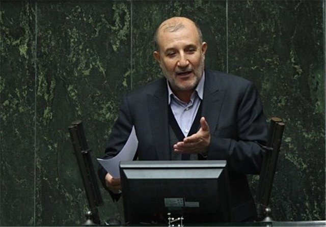 عزیز اکبریان