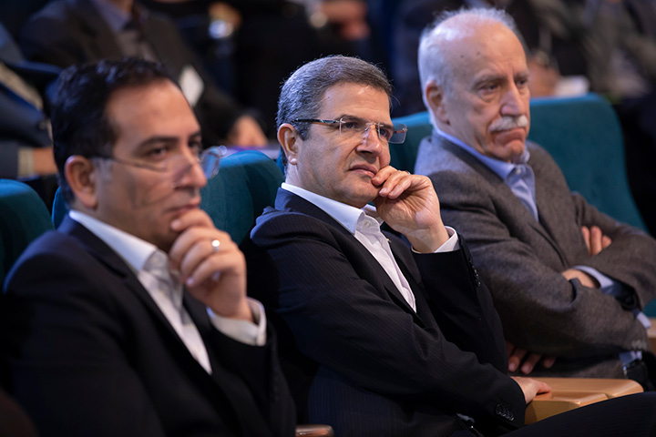 همایش روسای شعب بانک کارافرین