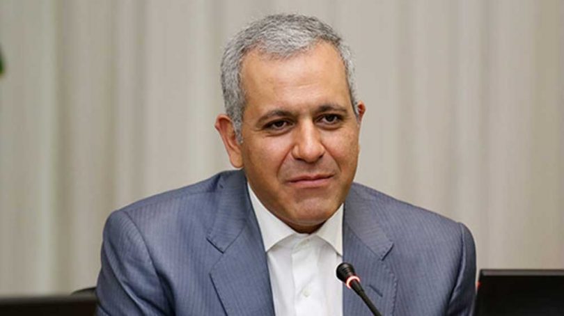 محسن عزیزی