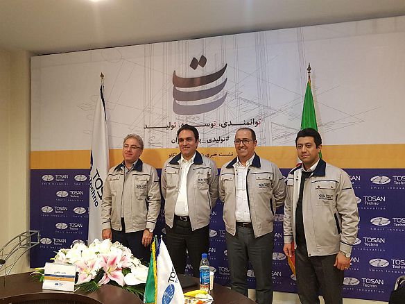 توسن تکنو