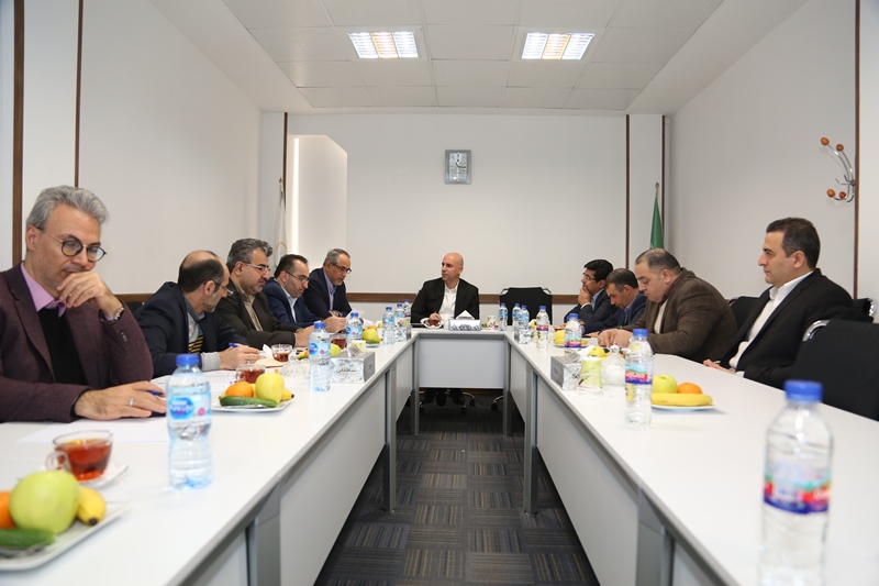 نشست مشترک مدیران بانک توسعه تعاون و شرکت تعاونی کارخانجات فرآوری روغن و دانههای روغنی ایران