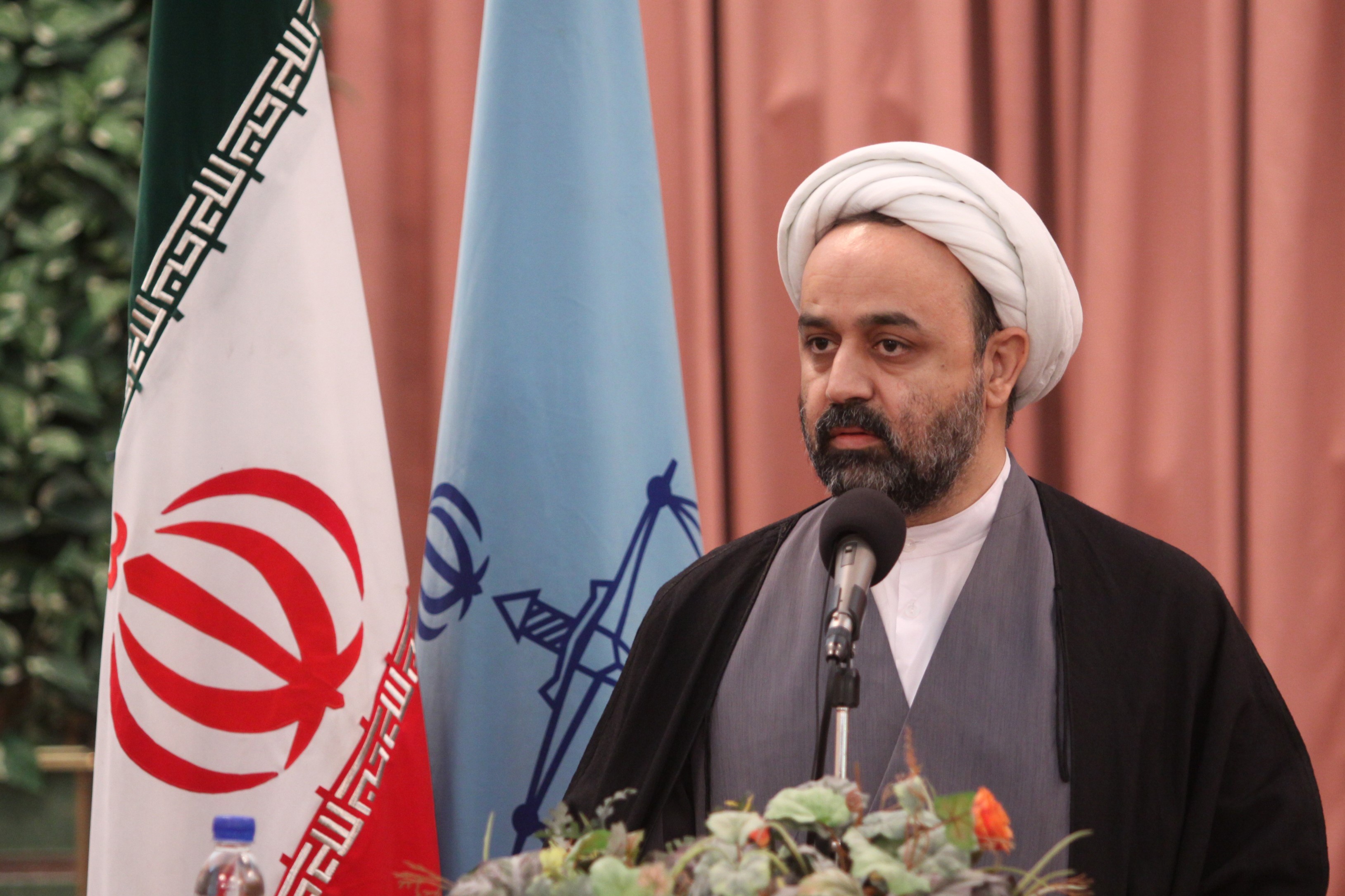 حمید شهریاری