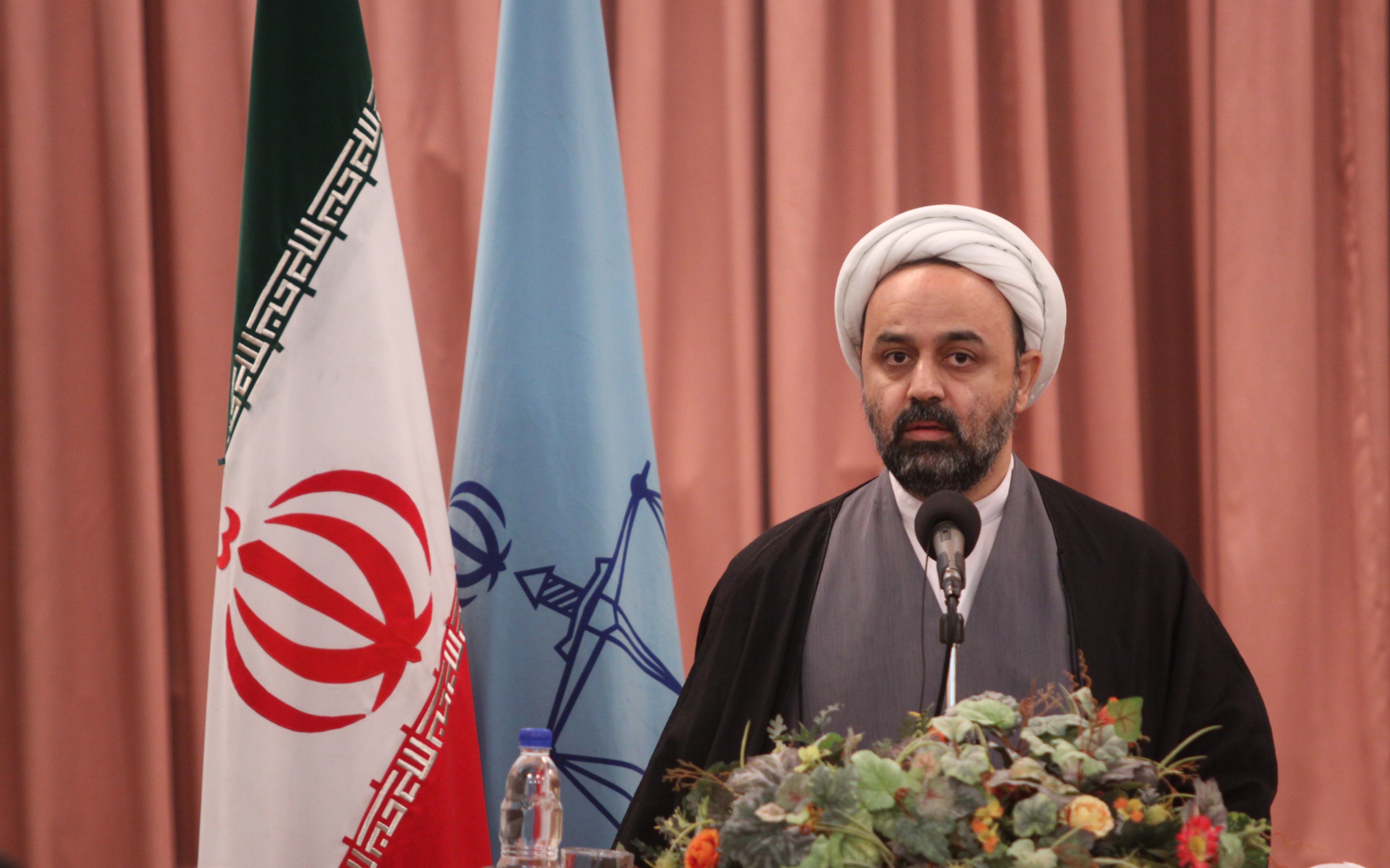 حمید شهریاری