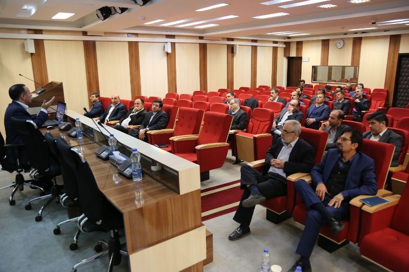 سلسله نشستهای تخصصی مدیریت ریسک بانک توسعه تعاون