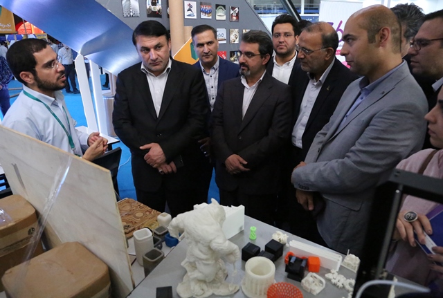 مدیرعامل بانک انصاراز نمایشگاه بین المللی نوآوری و فناوری بازدید کرد
