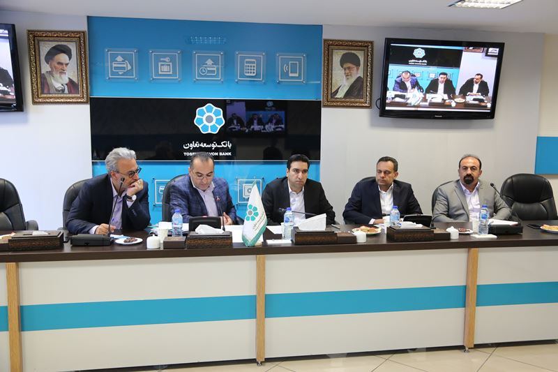 تعامل حداکثری بانک توسعه تعاون با دستگاه‌های مسئول در پرداخت تسهیلات توسعه‌ای