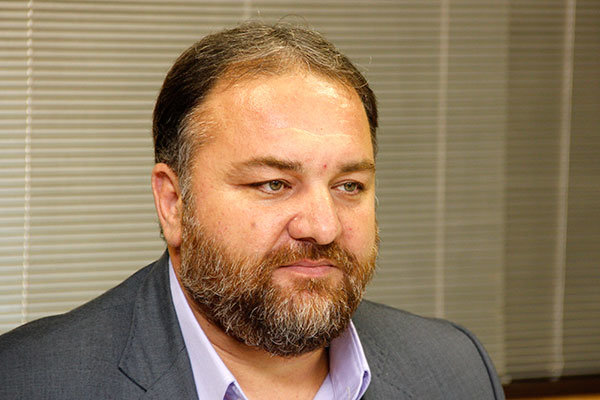 نبی هزارجریبی