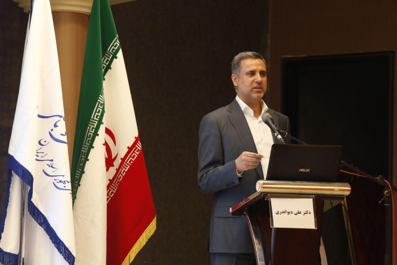 دکتر علی دیواندری