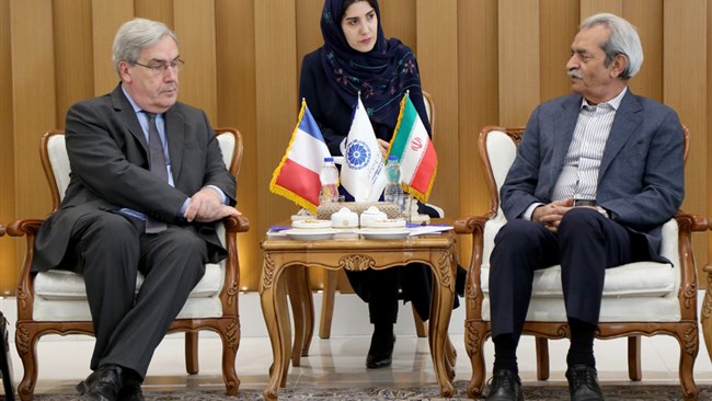 سفیر فرانسه