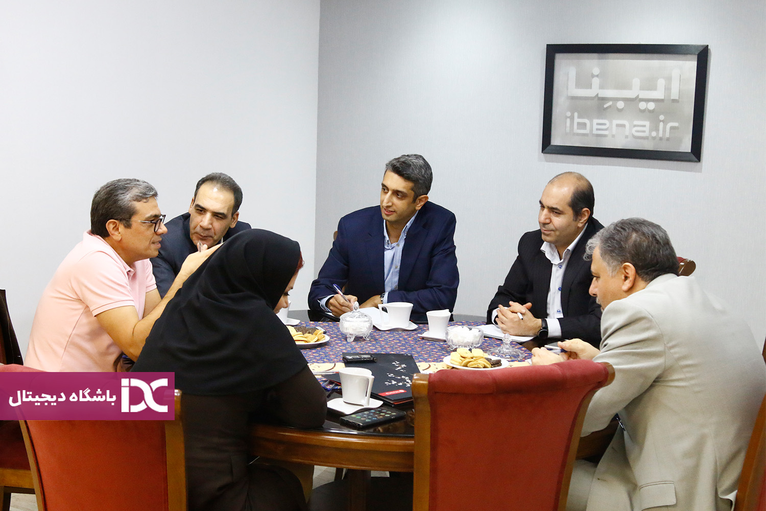 میزگرد بررسی رمز دوم پویا