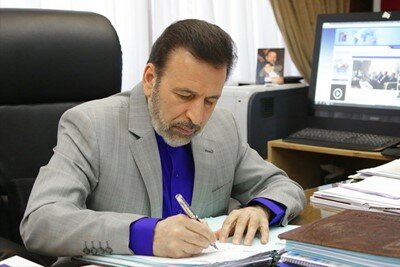 محمود واعظی