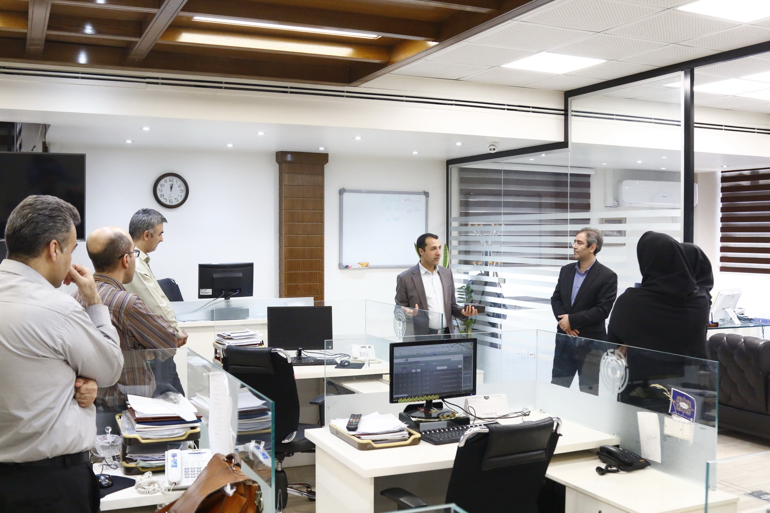 بازدید مدیرعامل بانک توسعه صادرات از تحریریه ایبنا