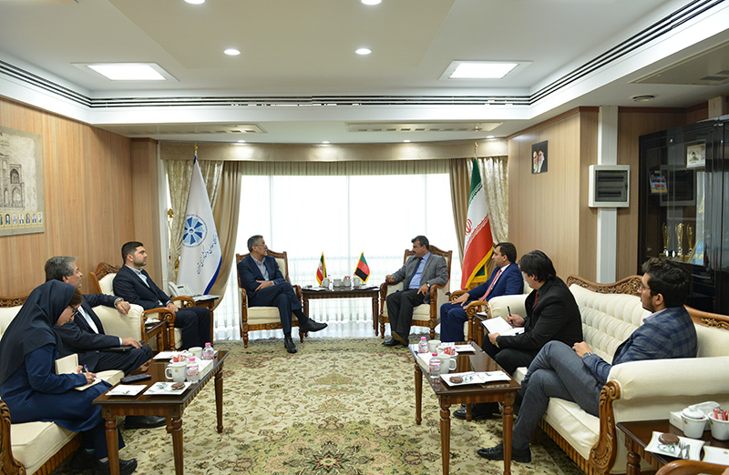 اتاق تهران