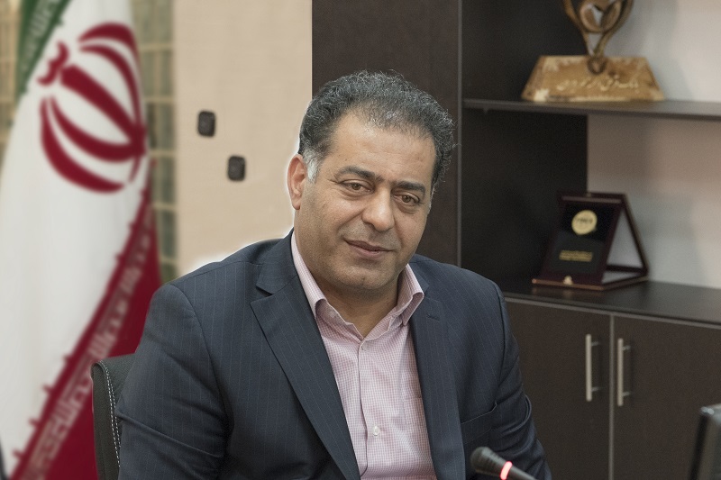 دکتر مرتضی اکبری 2