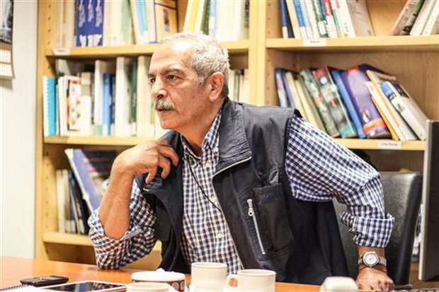کمال اطهاری