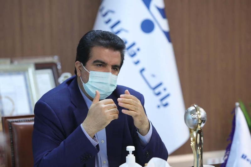 مدیر عامل بانک رفاه کارگران در نشست شورای معاونان تأکید کرد: آمادگی این بانک برای تحقق شعار سال