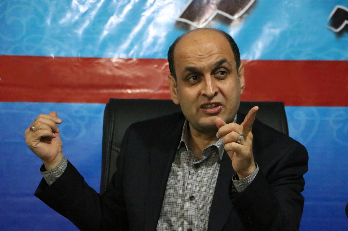 هادی حق شناس