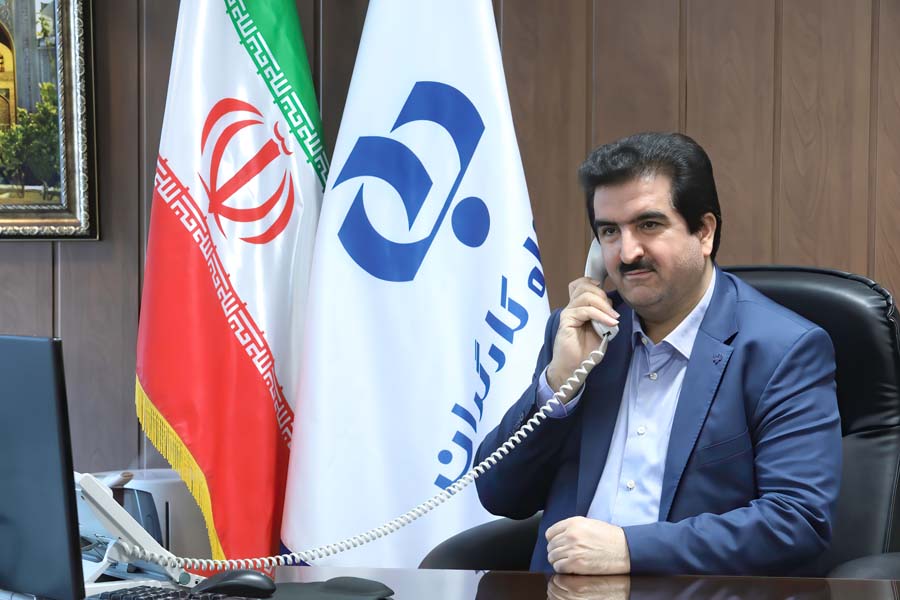 مدیرعامل بانک رفاه کارگران به سوالات  مشتریان پاسخ می دهد