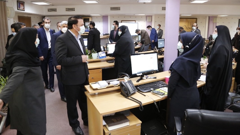 دکتر ابراهیمی در بازدید از مرکز ارتباط با مشتری تأکید کرد: