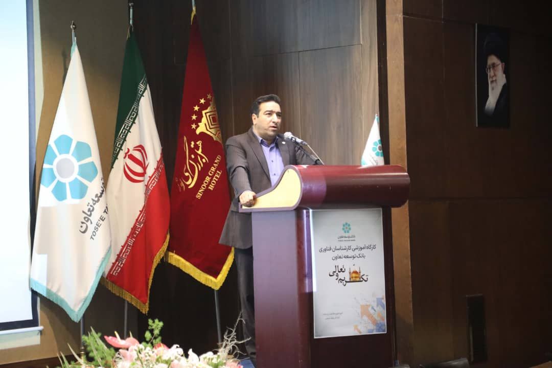 مهمترین وظیفه کارشناسان فناوری اطلاعات حرکت مبتنی بر ظرفیت های موجود تکنولوژی است