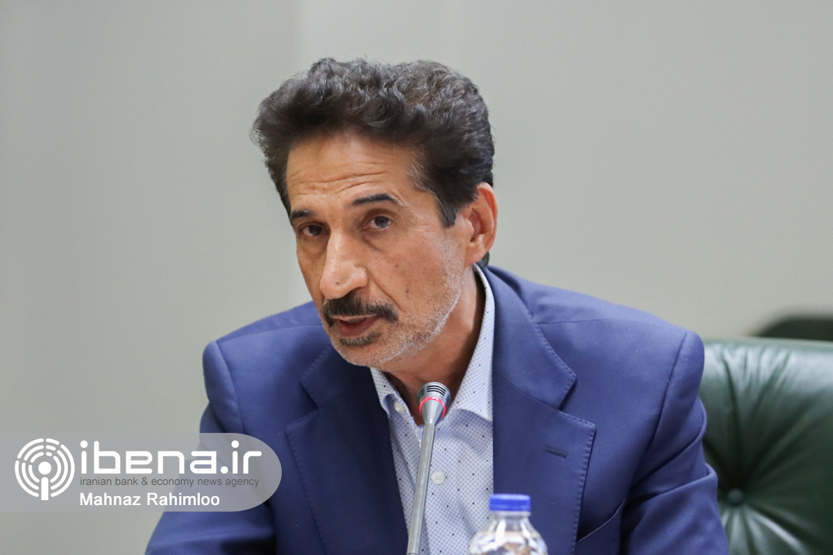 نشست رئیس‌کل بانک مرکزی با مدیران پتروشیمی‌ها