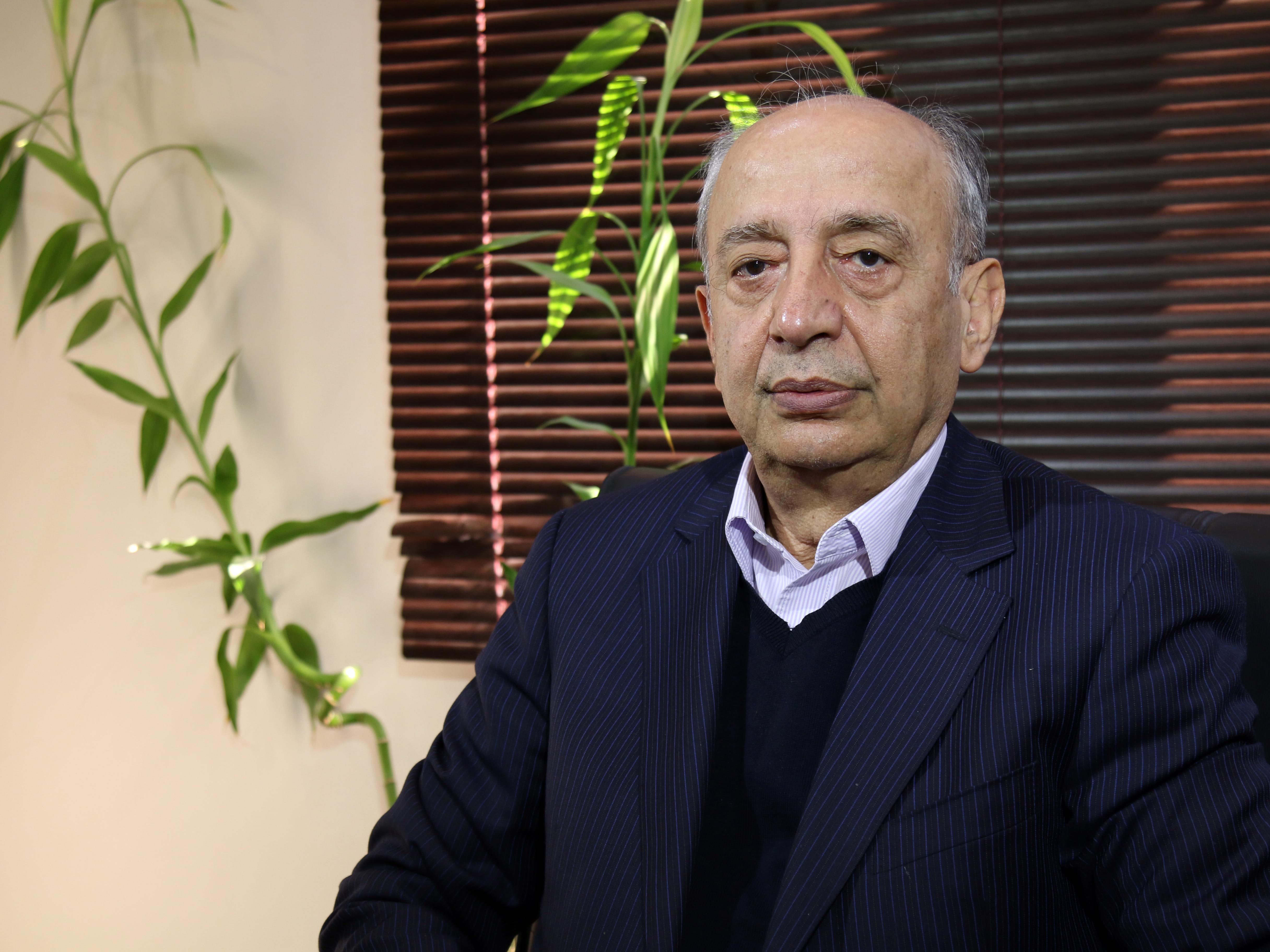 دکتر بهروز هادی‌زنوز - اقتصاددان