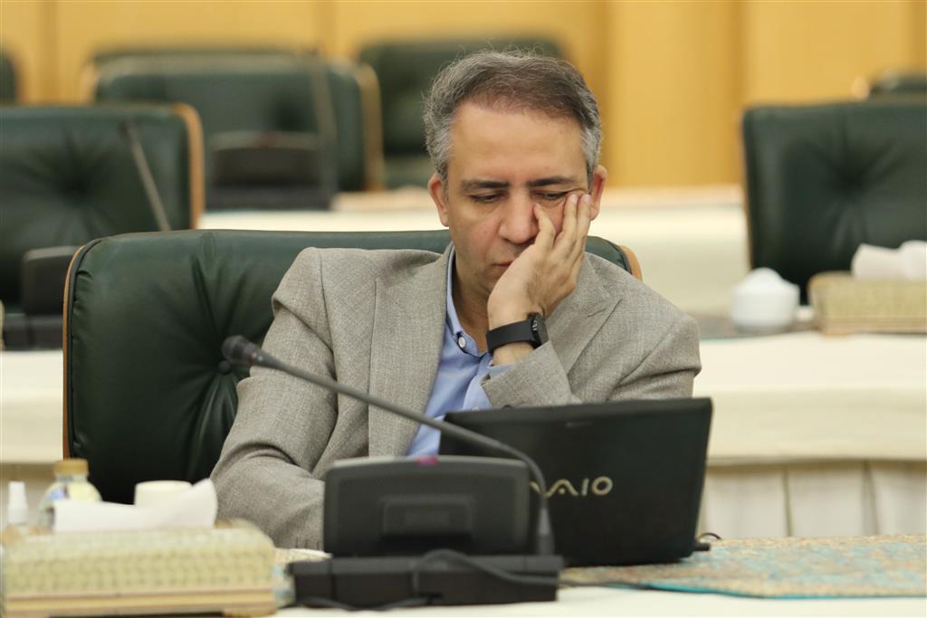 جزئیات سیاست تثبیت نرخ ارز نیما در جلسه فرزین با اقتصاددانان/ مذاکرات پولی و بانکی در قطر و امارات انتظارات را برآورده کرد جزئیات سیاست تثبیت نرخ ارز نیما در جلسه فرزین با اقتصاددانان/ مذاکرات پولی و بانکی در قطر و امارات انتظارات را برآورده کرد