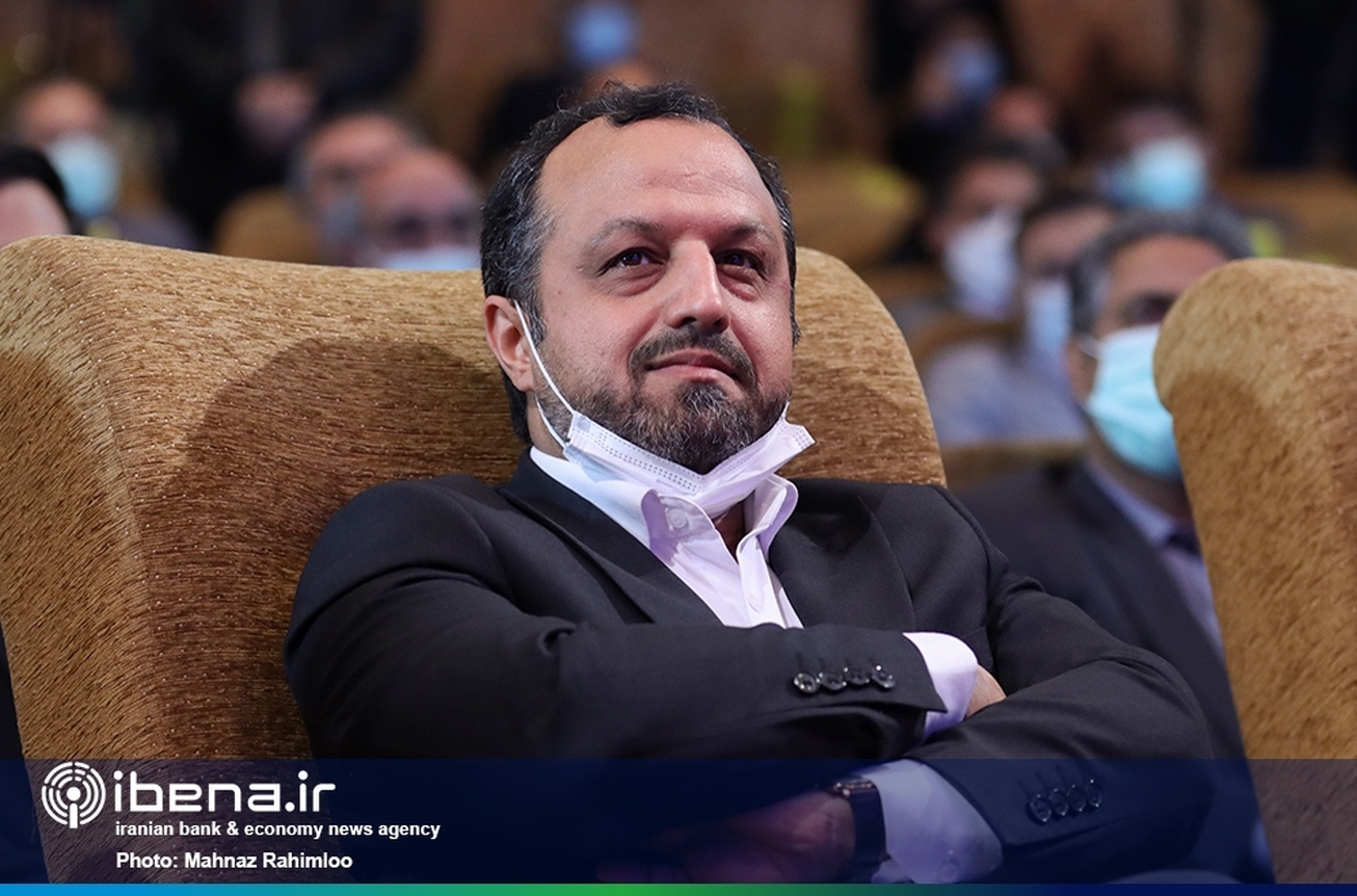 وزیر اقتصاد امضای طلایی خود را حذف کرد