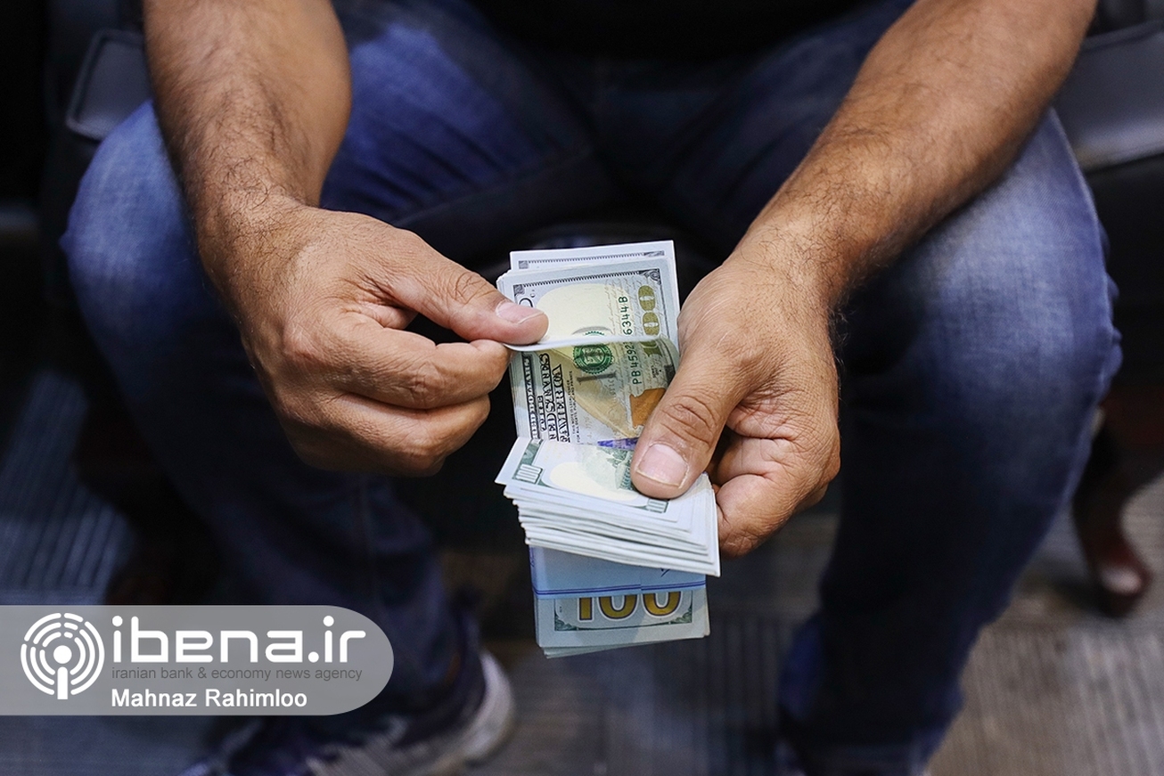گاف عجیب یکی از کانال&zwnj;های غیررسمی تلگرامی/ دست اخلالگران ارزی رو شد/ قیمت&zwnj;ها در بازار ارز کاهش می&zwnj;یابد