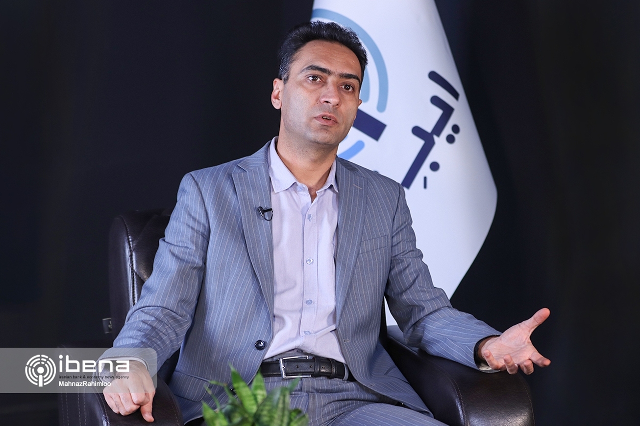 سیاست گذار ارزی در جهت تثیبت نرخ ارز قدم بر می&zwnj;دارد