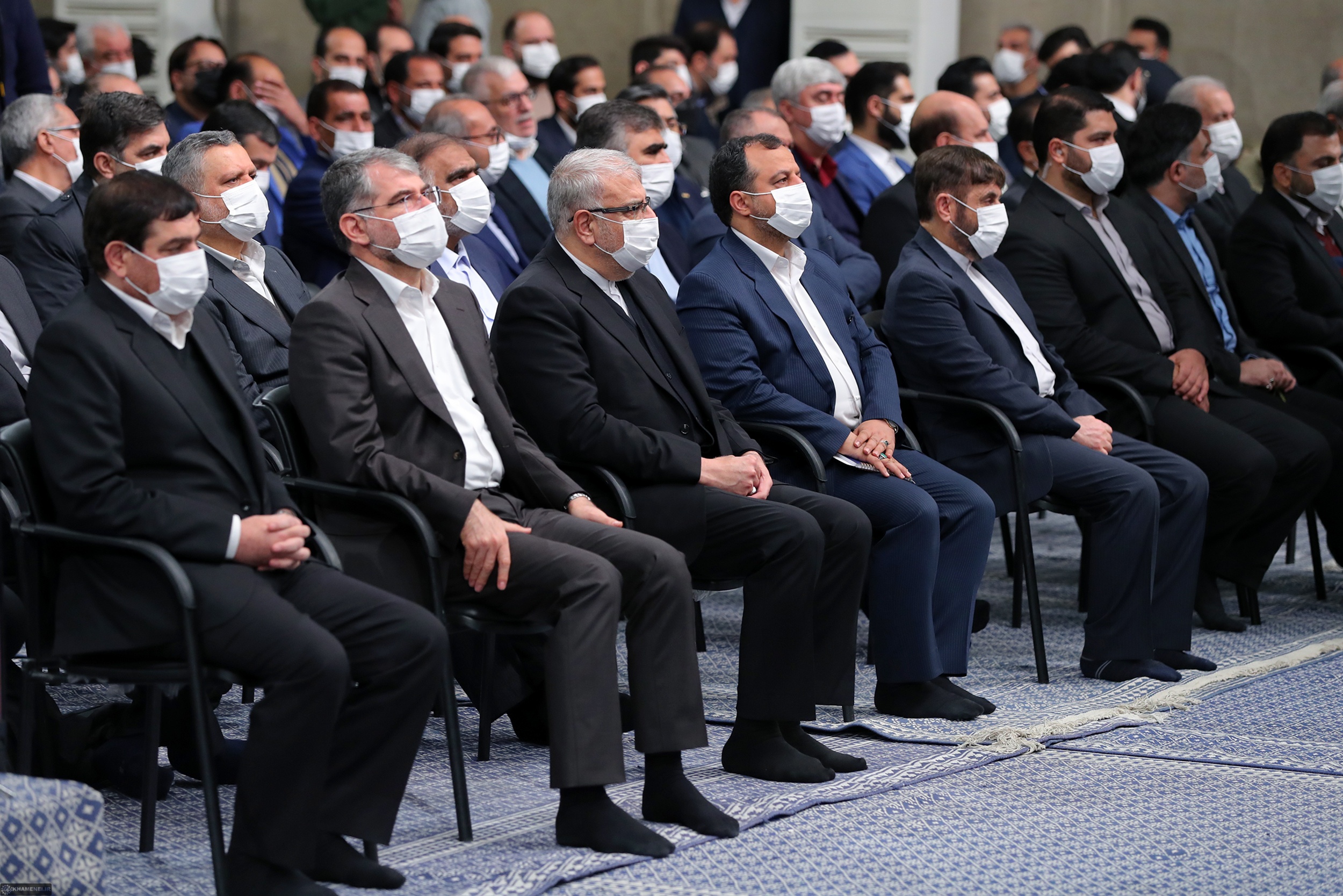 رهبر انقلاب: مجلس تعهدات مالی بدون منابع مطمئن به دولت تحمیل نکند/ «سرمایه گذاری در تولید» و «ارتقای بهره وری» دو رکن اساسی رشد اقتصادی