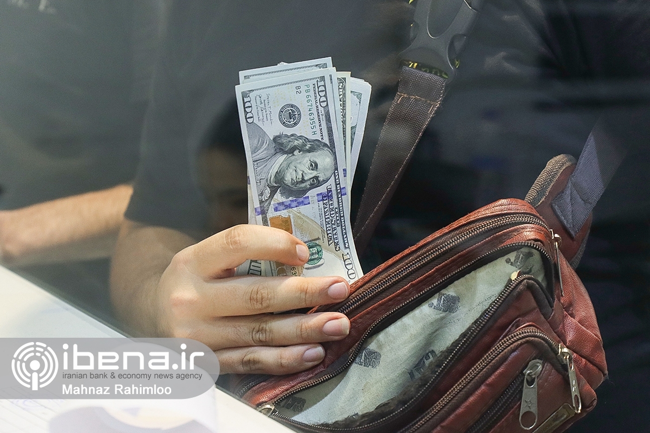چشم امید بازار به راه&zwnj;اندازی مرکز مبادله ارزی/ از خرید&zwnj;های هیجانی بپرهیزید