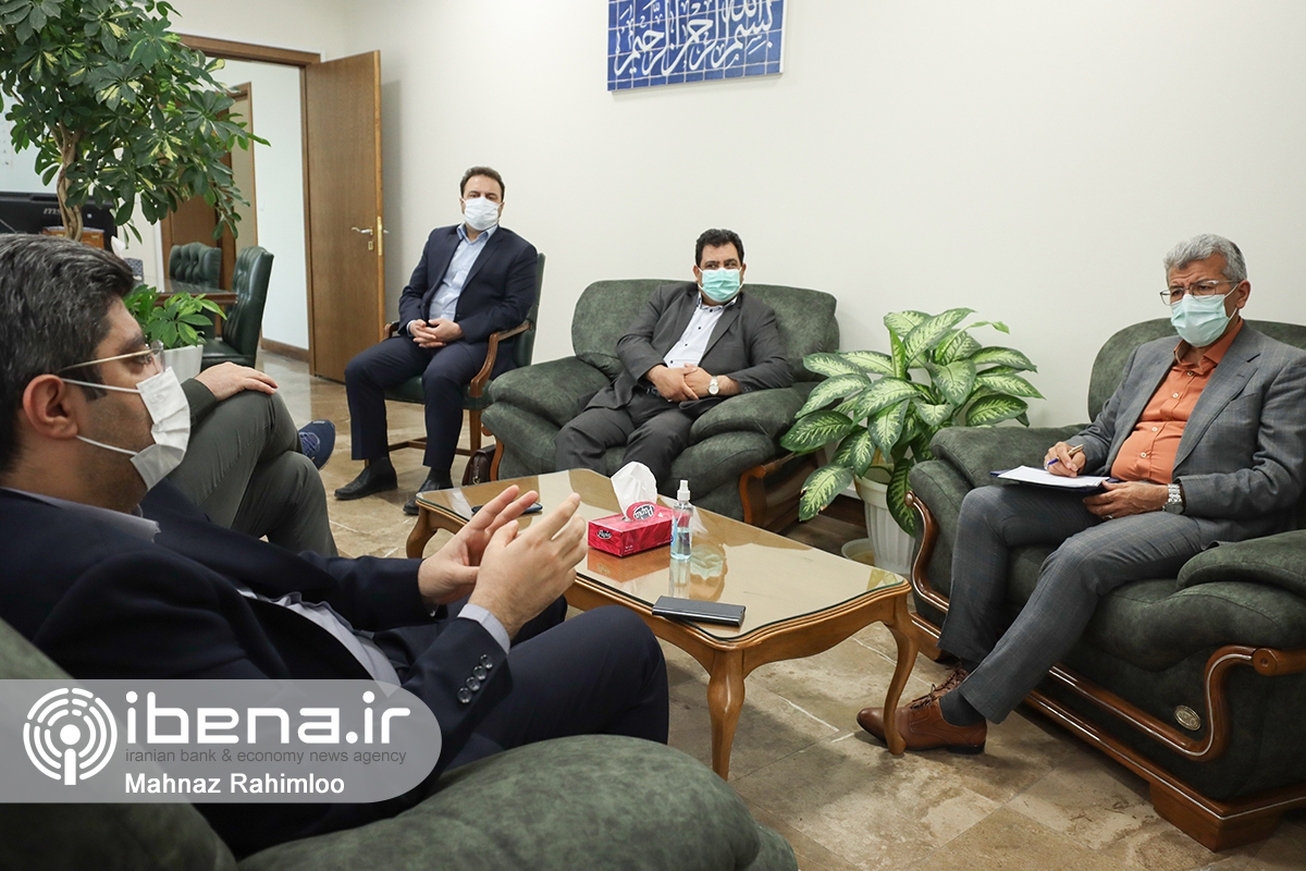 بازدید معاون امور شعب بانک ملی از ایبِنا