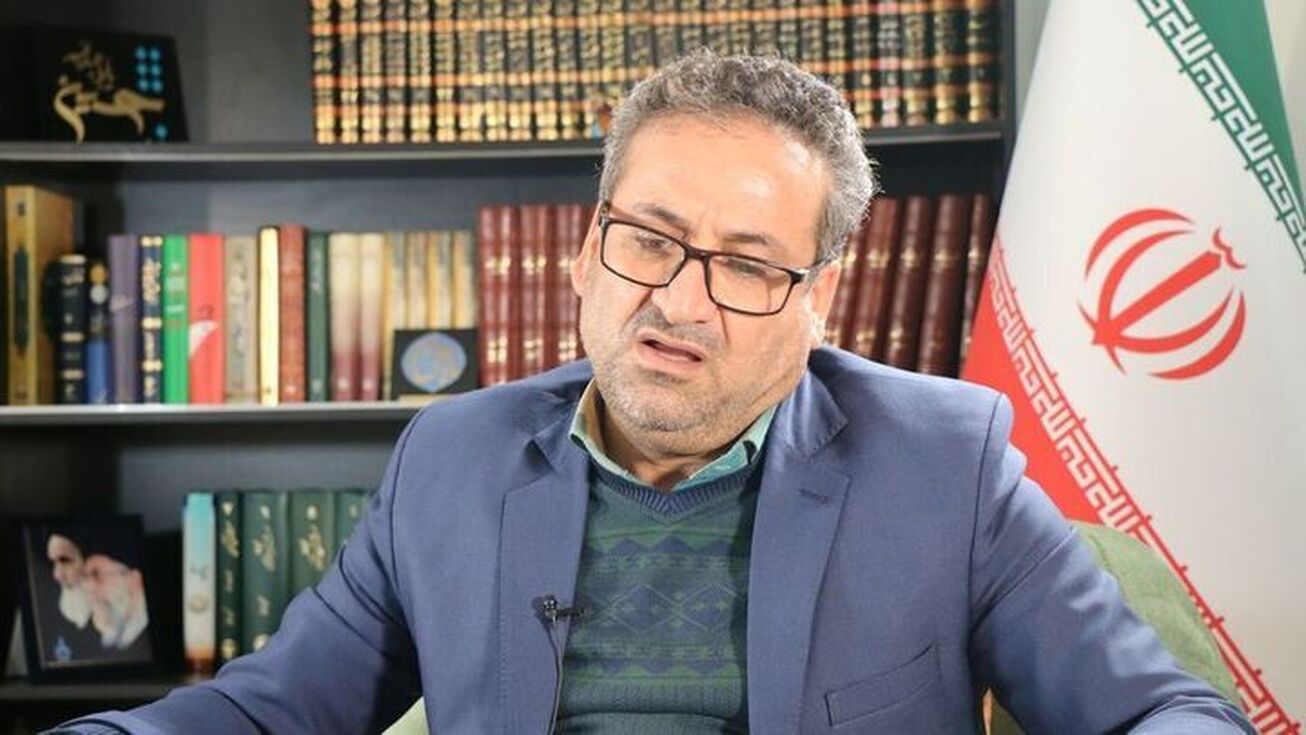 بر هم زدن بازار ارز تکه&zwnj;ای از پازل فشار به نظام است