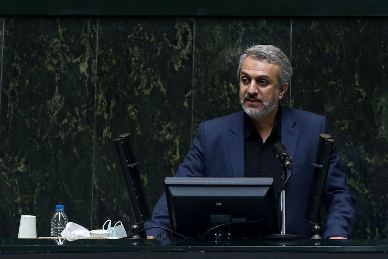 اولین خودرو&zwnj;های وارداتی هفته آینده در گمرک خواهد بود
