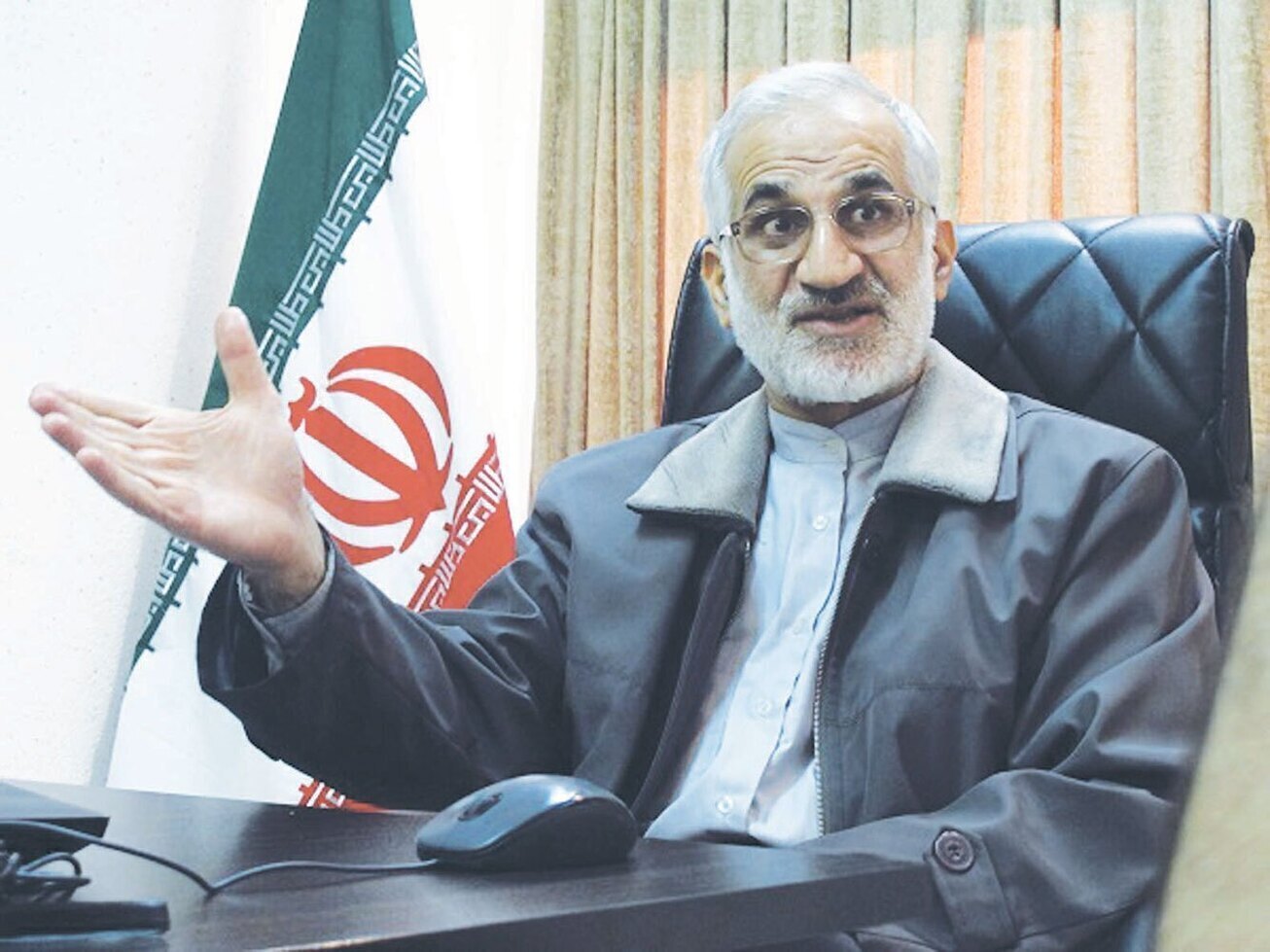 سد&zwnj; محکم مقابل فرار مالیاتی در بودجه ۱۴۰۲ گذاشته شود