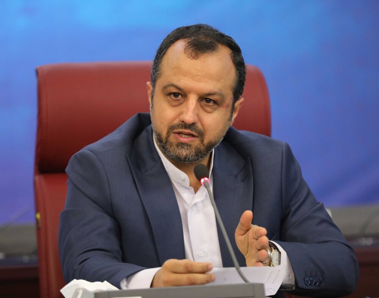 مجوز&zwnj;های بلاتکلیف دستگاه&zwnj;های متخلف از اول دی صادر می&zwnj;شود