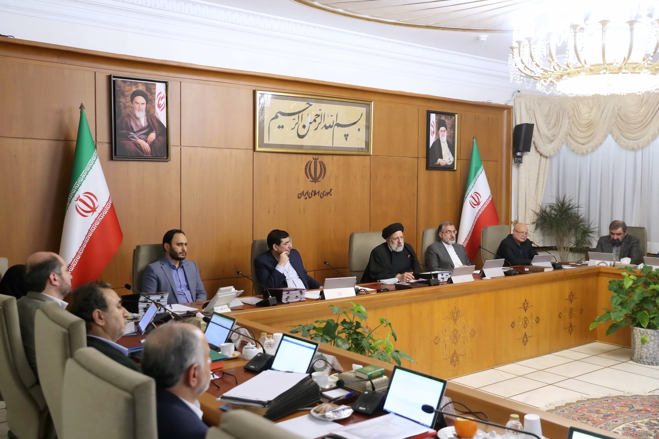 قدردانی رئیس جمهور از اعضای هیئت وزیران برای بررسی دقیق لایحه بودجه ۱۴۰۲