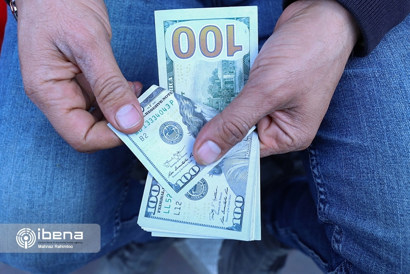 جزئیات معاملات و قیمت دلار و یورو ۲۹ آذر/ عقبگرد دوکاناله دلار توافقی