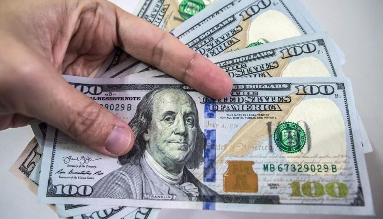 ارزش جهانی&nbsp;دلار آمریکا کاهش یافت