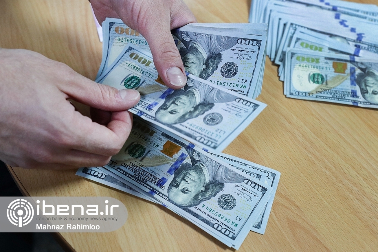 عملکرد دولت در مدیریت التهابات ارزی چگونه بود؟ / پایان دوران مدیریت خلق&zwnj;الساعه و دستوری در بازار