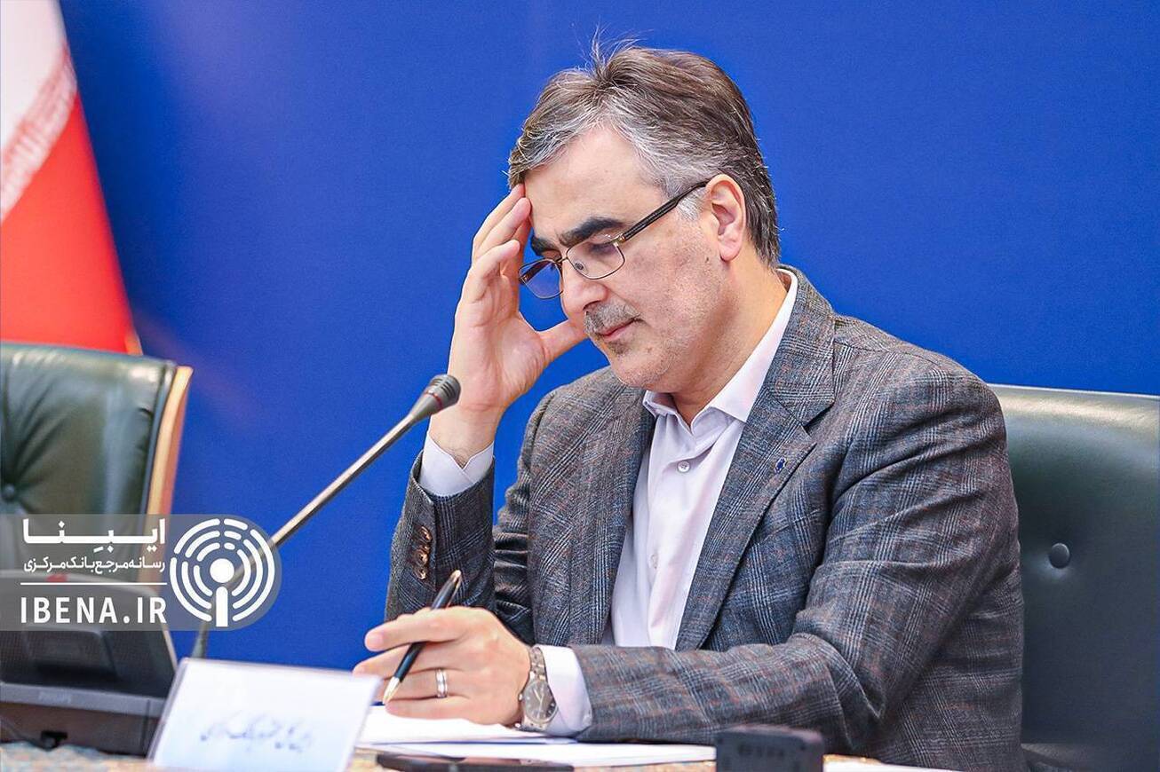 گزارش فرزین به نمایندگان مجلس/ از افزایش ذخایر ارزی تا تداوم کاهش رشد نقدینگی و پایه پولی
