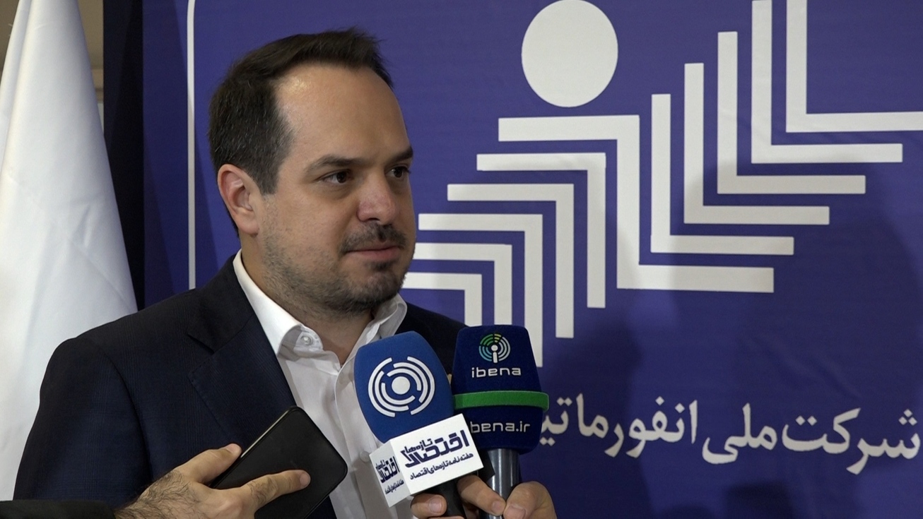 برنامه&zwnj;ریزی جذب ماهانه ۵۰ نخبه دانشگاهی
