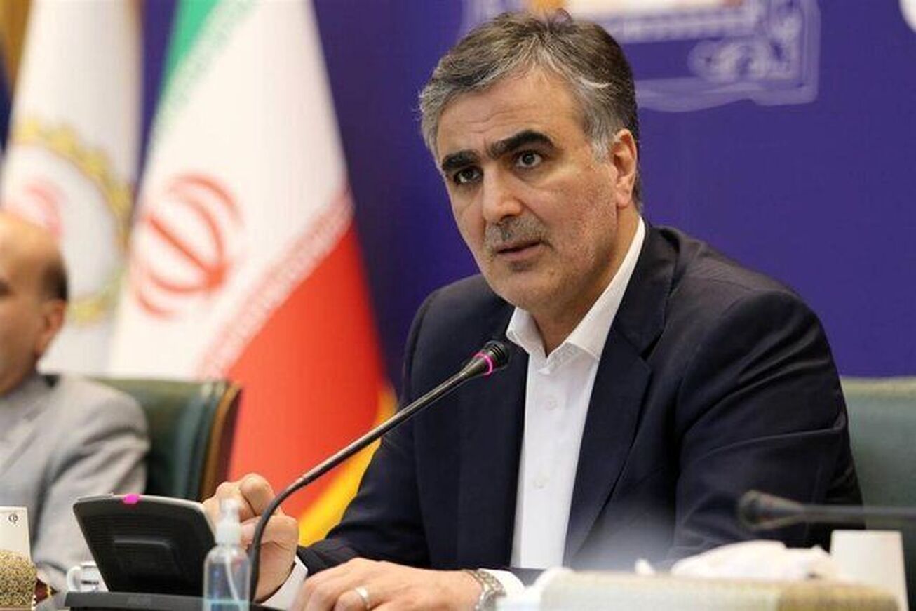 درخواست صادرکنندگان برای رفع تعهد ارزی با طرح &laquo;ریال برون مرزی&raquo; حل می&zwnj;شود